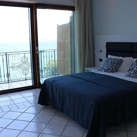 فندق Myage 4*