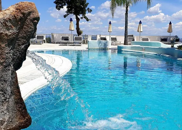 麦格酒店 4* 卡萨米乔拉泰尔梅